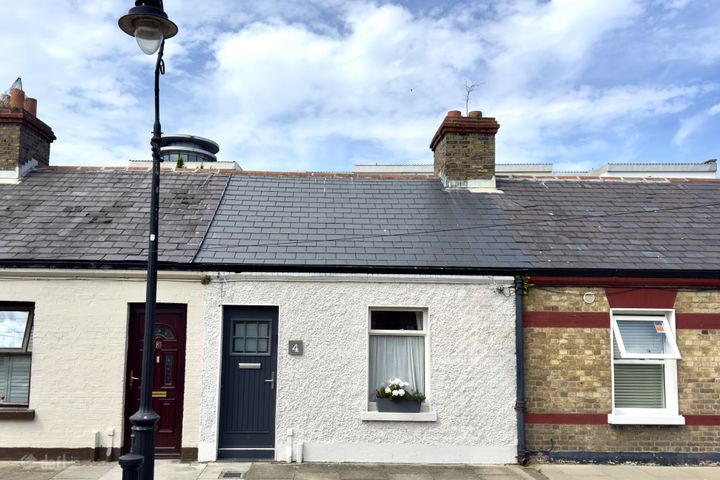 4 New Street North, Smithfield, Dublin 7, D07R9C9