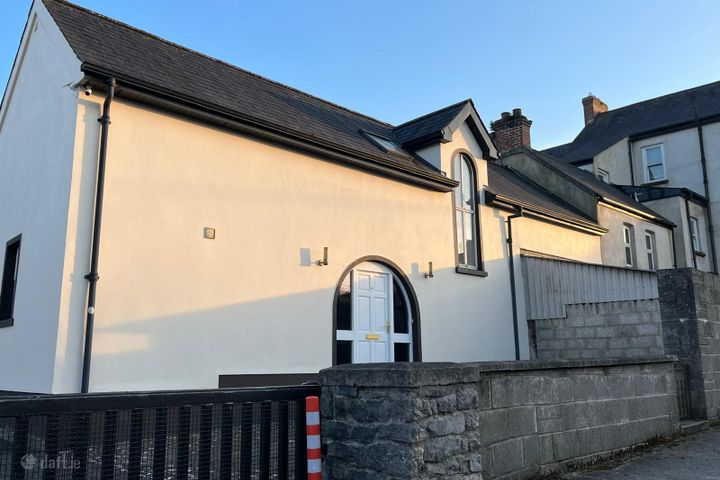 Apartment 8, Virginia House, Clancy Terrace, Charleville, Co. Cork, P56KV78