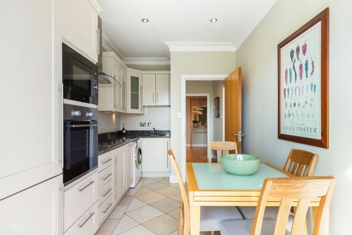 Apartment 3, Ransford, Sandford Avenue, Donnybrook, Dublin 4, D04WY16 - Photo 3