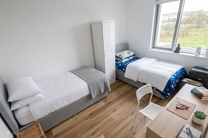 Linn Bheag,Mincloon,Rahoon,Galway, Keeraun, Co. Galway