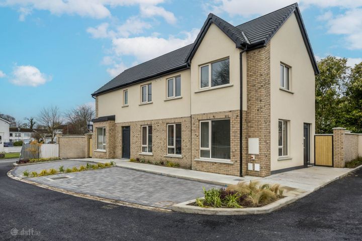 Summer Court, Dunboyne, Co. Meath