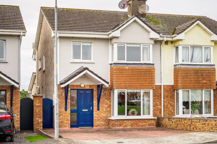 16 Orchard Crescent, Carrick On Suir, Co. Tipperary, E32HY97