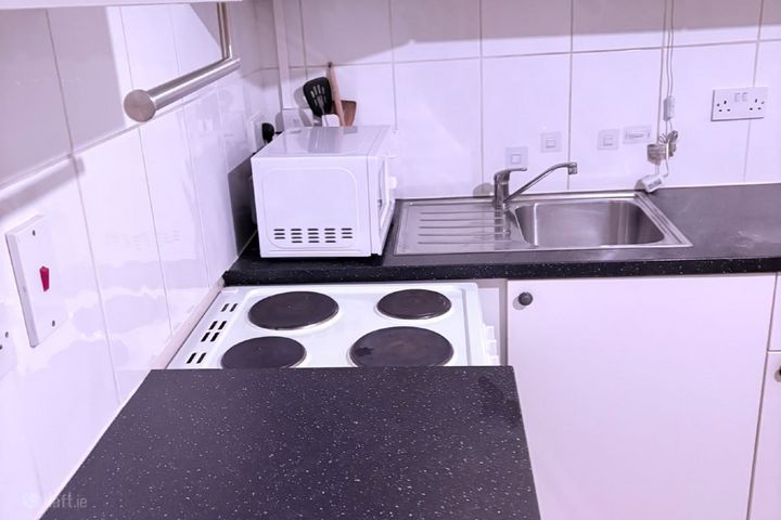 Flat 4, 43 Phibsborough Road, North Circular Road, Dublin 7