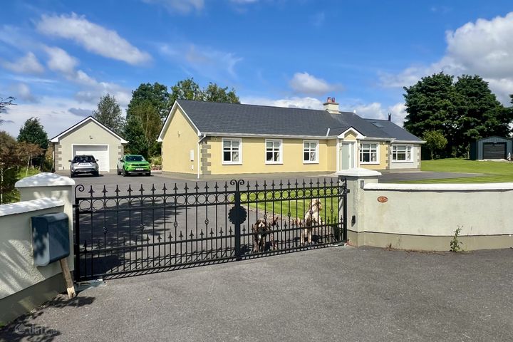 The Rowans, Spaddagh, Ballyhaunis, Mayo