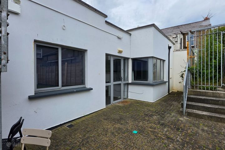 Apartment 4, Woodville, 52 Botanic Avenue, Drumcondra, Dublin 9
