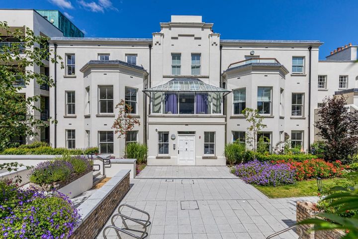 Apartment No 3 Westfield, Edward Square, Bloomfield Avenue, Dublin