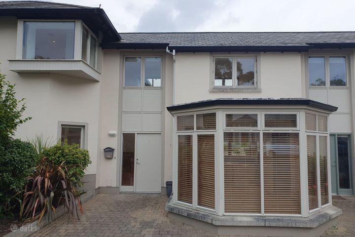 2 Hazelhatch, Thormanby rd, Howth, Dublin 13, Howth, Dublin 13