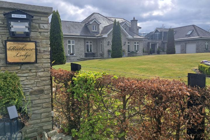 Mcgarry'S Executive , Enfield, Co. Meath