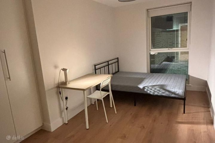 Belgard Rd, Tallaght, Dublin 24