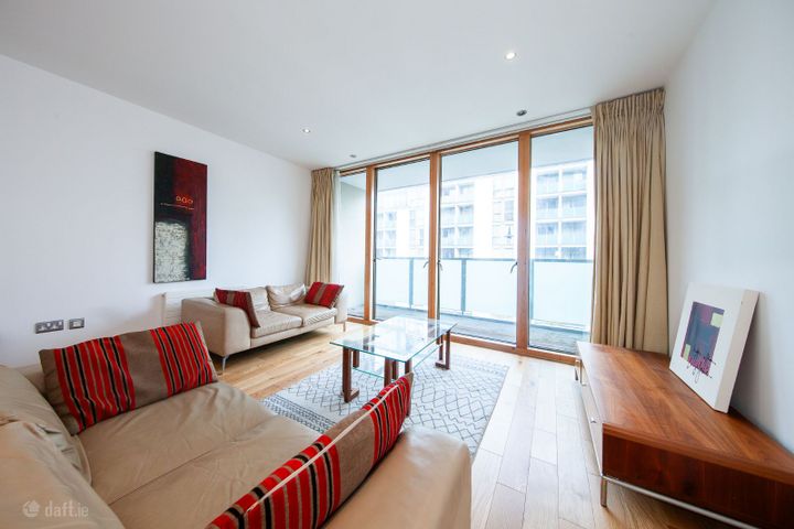 Apt 31, Saunders House, Spencer Dock, IFSC, Dublin 1, D01H1W1