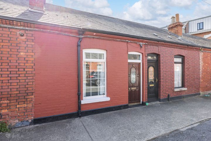 11 Valentia Parade, Phibsborough, Dublin 7, D07A026