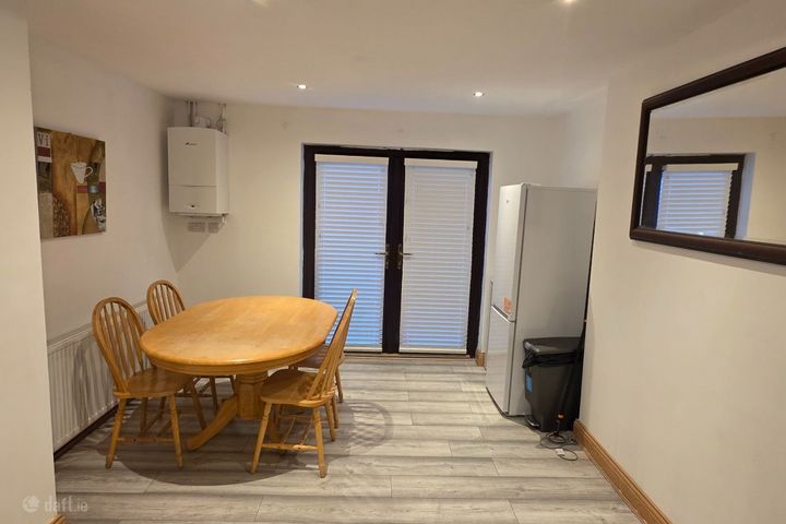 34 Cromlech Court, Poppintree, Dublin 11