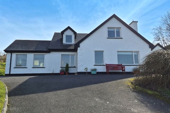 Carnaclay, Lodge Road, Westport, Co Mayo, F28Y832