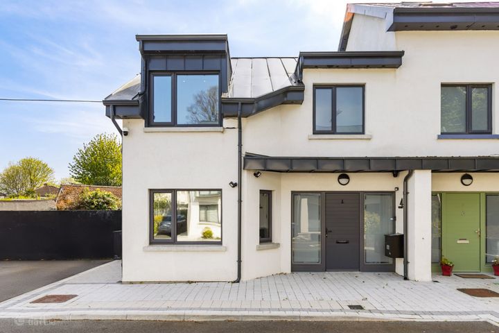 4 The Grove, Dorney Court, Shankill, Dublin 18, D18KX2T