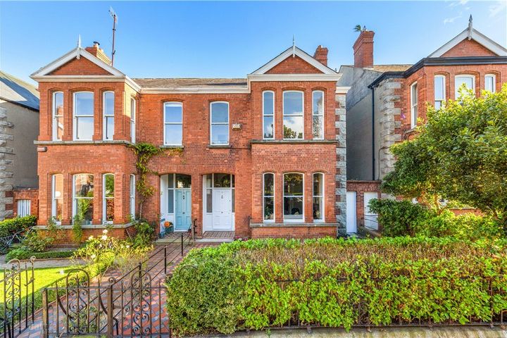 14 Eaton Sq, Monkstown, Dublin, Dublin