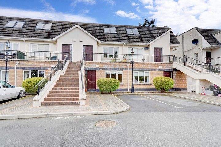 4 Esker Pines, Lucan, Co. Dublin