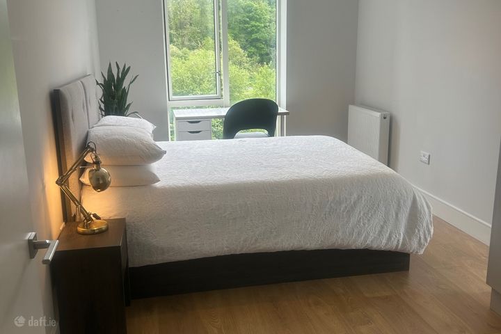 Rowan Hall, Larkfield Heath, Dublin 18, Leopardstown, Dublin 18