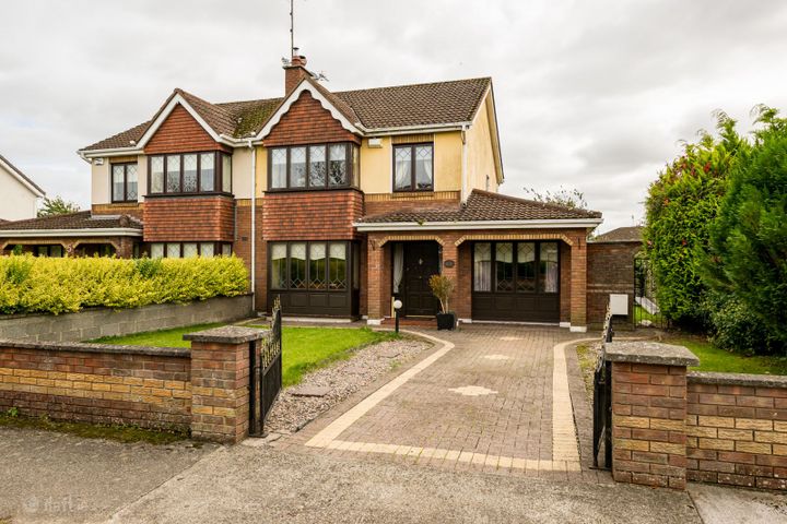 6 The Pines, Beaufort Place, Navan, Meath