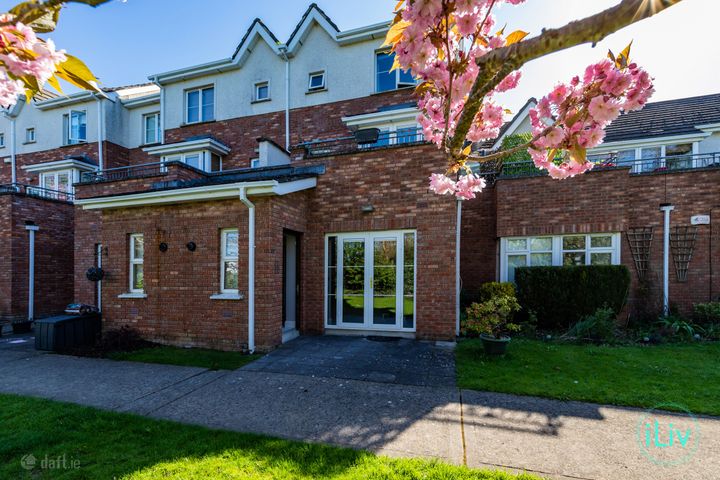 22 Summerseat Court, Main Street, Clonee, Co. Meath