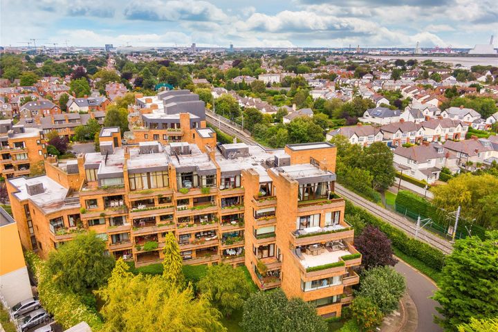 21 Merrion Village, Merrion Rd, Ballsbridge Dublin 4, Dublin 4, Dublin