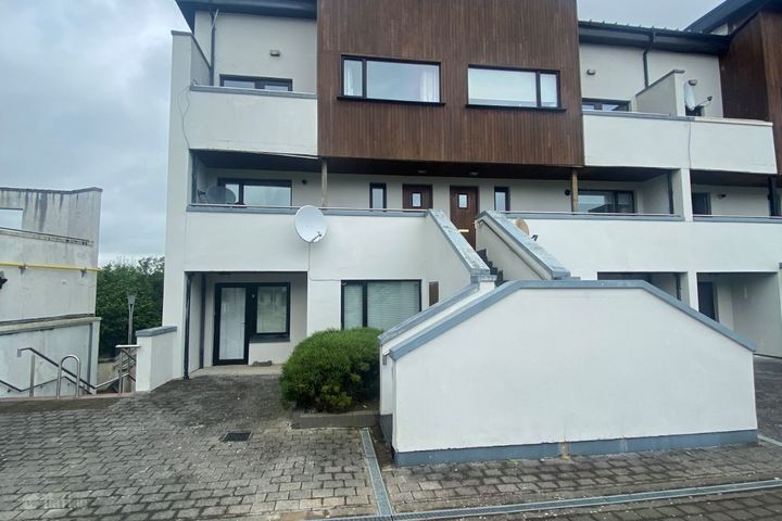 8 The Square, Buttery Court, Market Square, Mallow, Co. Cork, P51FX72