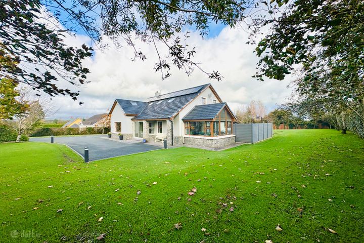 Clashedmond, Ballyseedy, Farmer's Bridge, Co. Kerry, V92NN2D