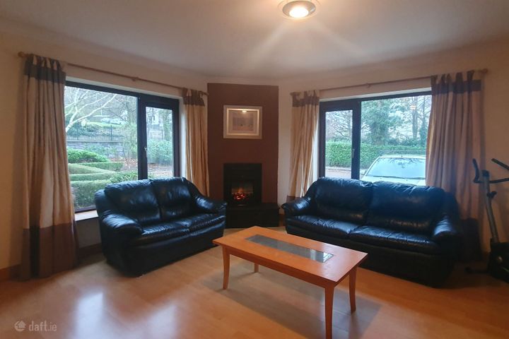 Apartment 2, Ronayn'S Court, Rochestown Road, Cork, Rochestown, Co. Cork