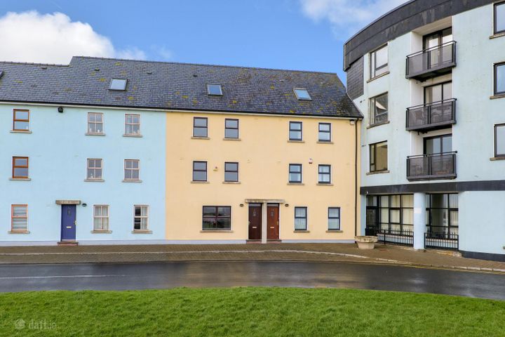 38 The Long Walk, Galway City Centre, H91RTX3