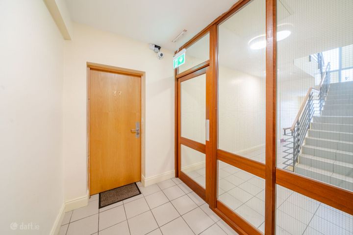 Apartment 37, Nephin Halls, Hopkins Road, Castlebar, Co. Mayo, F23YX71