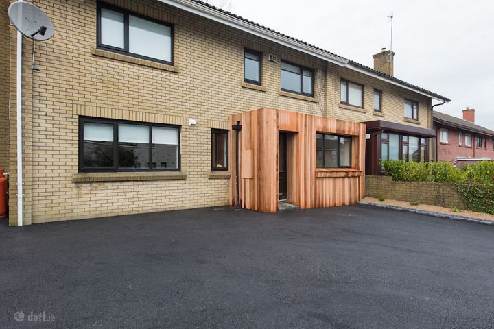5 Moyola Park, Newcastle, Co. Galway