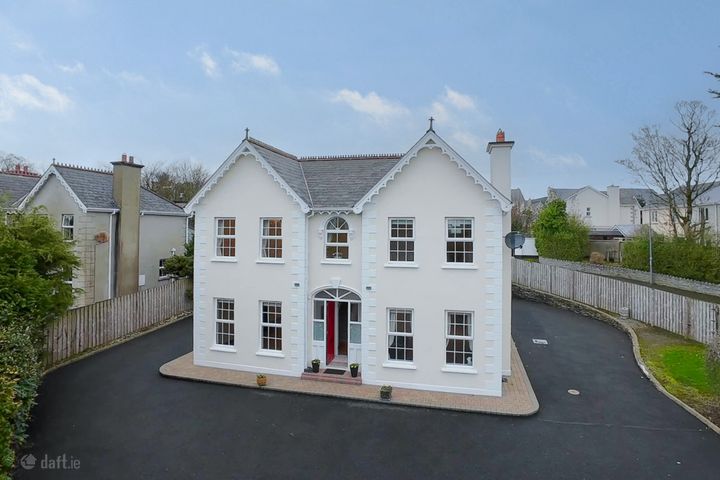 8 New Park, Moville, Co. Donegal, F93ENY9