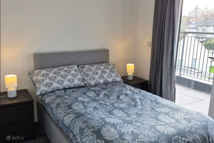 Nutgrove Ave, Rathfarnham, Dublin 14