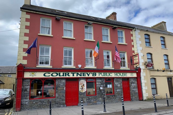 Courtney's Bar & Guest House, Main St., Ballybunion, Co. Kerry, V31X054