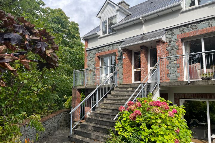 Townhouse 10, Emir Court, Glenbeigh, Co. Kerry, V93TH94