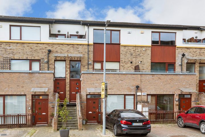 27 Olcovar, Shankill, Dublin 18, D18W448