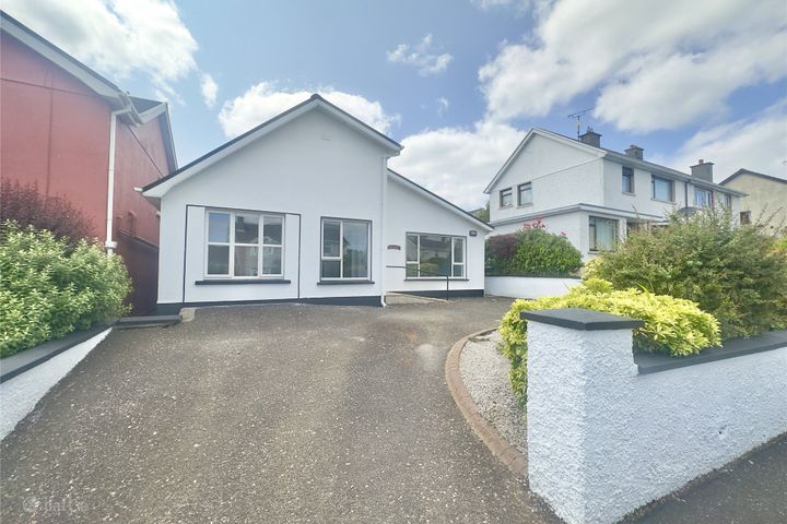 13 Beechwood Avenue, Letterkenny, Co. Donegal, F92TDK5