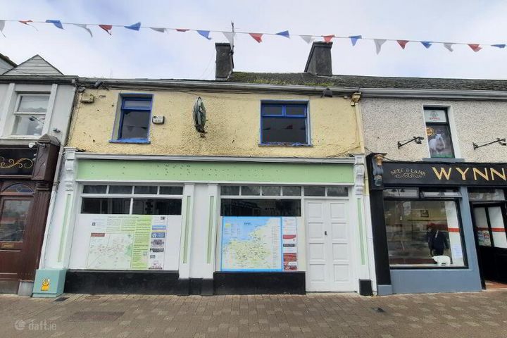 Wolf Tone Square, Tubbercurry, Co. Sligo, F91X786