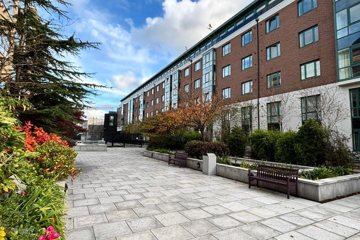 Alexandra Walk, Adelaide Square, Dublin 8