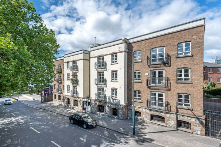 Apt 14, Manor Hall, Mount Brown, D08 E9F9, Dublin 8