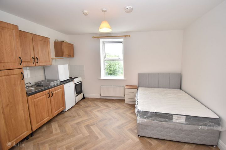 Flat 4 5 Laurelwood, Douglas Road, Ballinlough, Co. Cork