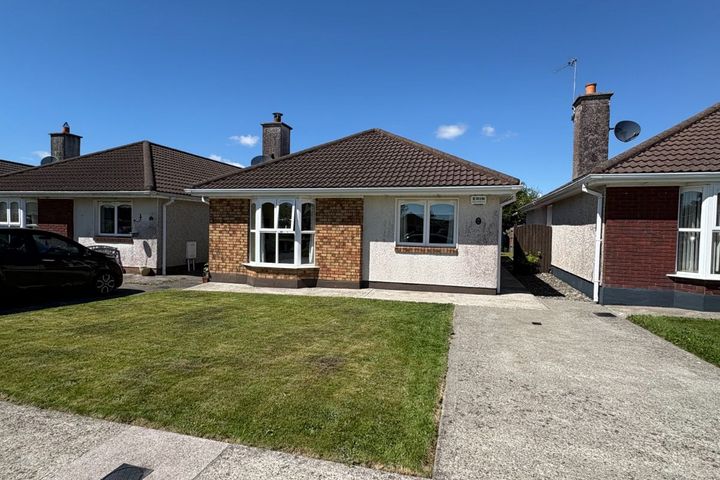 14 The Pines, Bridgemount, Carrigaline, Co. Cork, P43DW44
