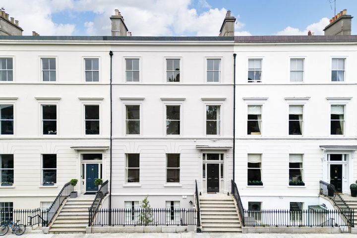 25 Longford Terrace
Monkstown
Blackrock, Co. Dublin
