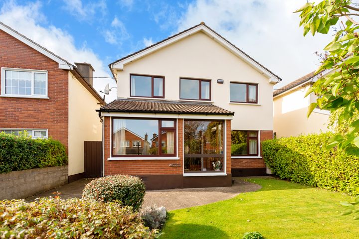 7 Carrickbrennan Lawn, Monkstown, Blackrock, Dublin