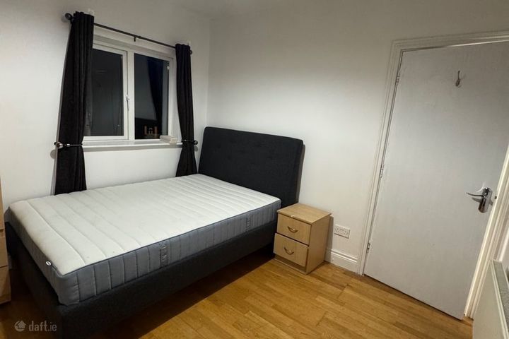 Corner Deli, Oak Park, Newcastle West, Newcastle West, Co. Limerick