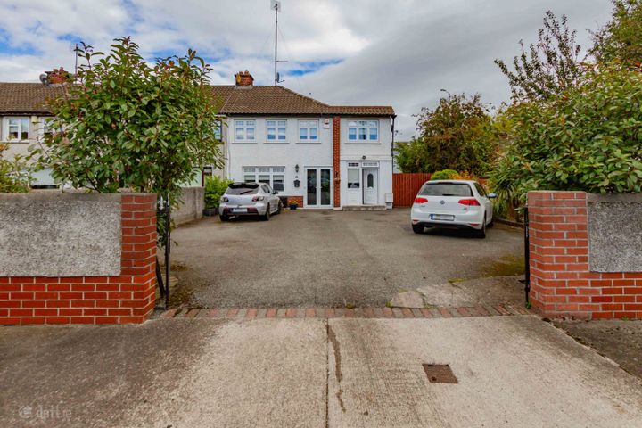 10 Club Road, Dublin 22, Clondalkin, Co. Dublin, D22YX95