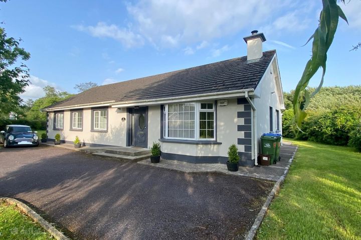  Lakeview, Currow, Currow, Co. Kerry, V93NW25