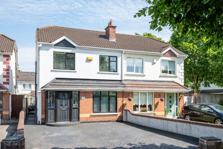 27 Earlsfort Close, Lucan, Co Dublin, K78NC89