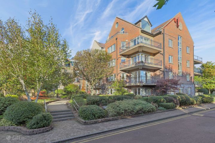 Apartment 128, Gracepark Manor, Drumcondra, Dublin 9, D09E932