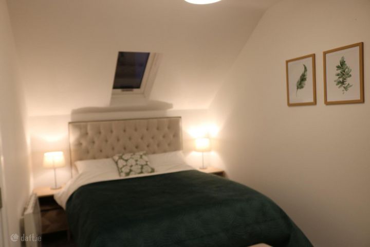 31 Sruthán Mhuirlinne, Ballybane, Galway, Merlin, Co. Galway