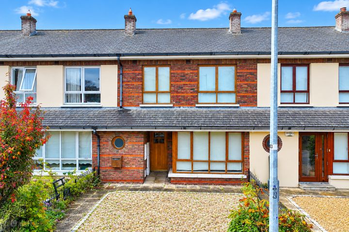 11 Kelston Drive, Dublin 18, D18PH64